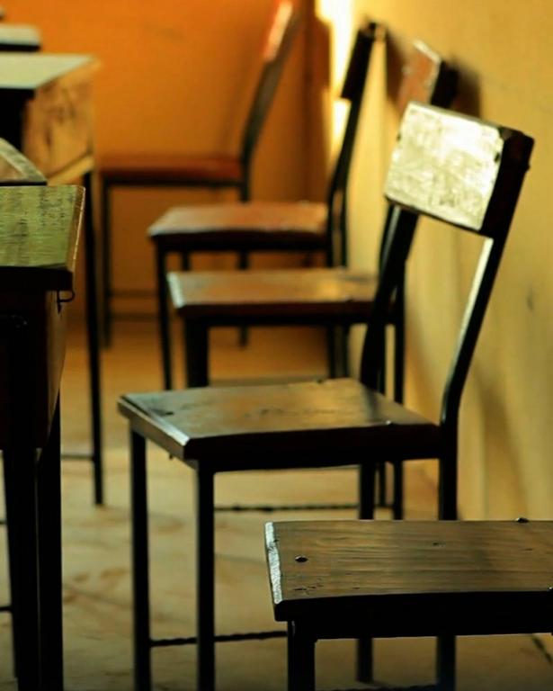 2700 طالب لا يذهبون للمدرسة في قرية الفرعة