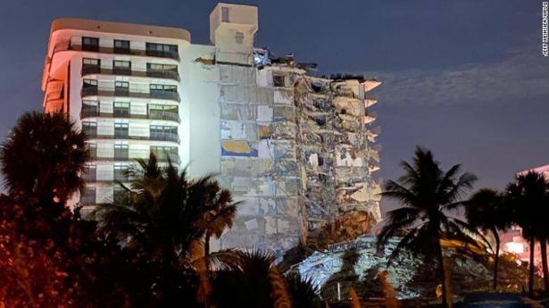 انهيار مبنى في فلوريدا: استخراج 3 جثث و99 مفقودين