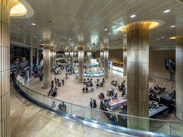 مطار بن غوريون: رصد 53 إصابة بفيروس كورونا لدى سيّاح عادوا من الخارج