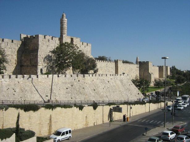 شجار عنيف داخل فندق في القدس يسفر عن اعتقال 7 من سكّان ريشون لتسيون