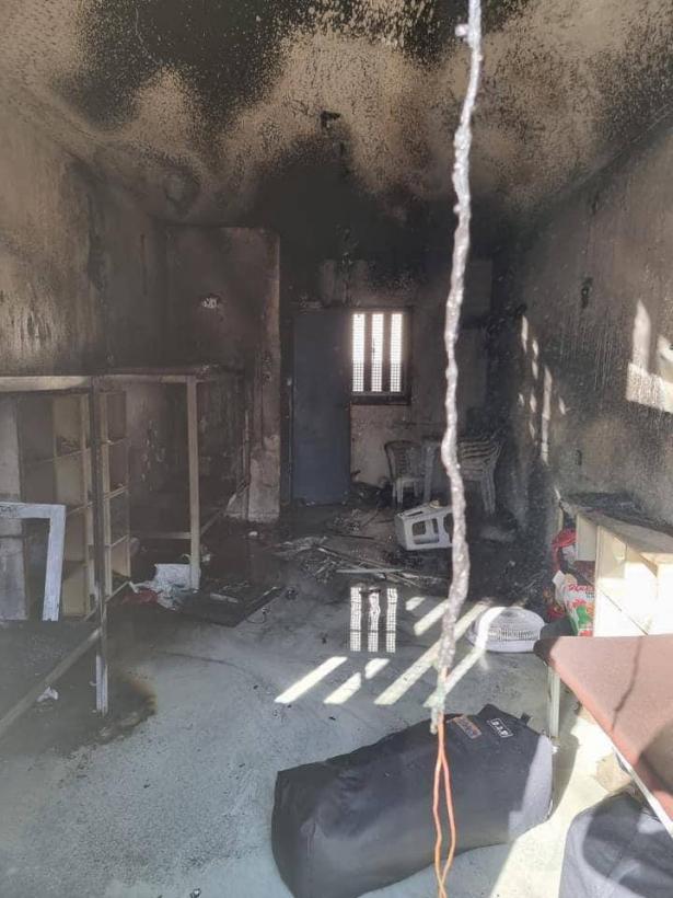 حرائق واشتباكات بين الأسرى الأمنيين وعناصر الأمن في السجون الإسرائيلية