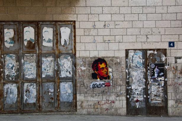 حافظ البرغوثي: عايشت ناجي العلي ورسوماته اغضبت الكثيرين، يوم اغتياله عشت حالة من اللا وعي لساعات