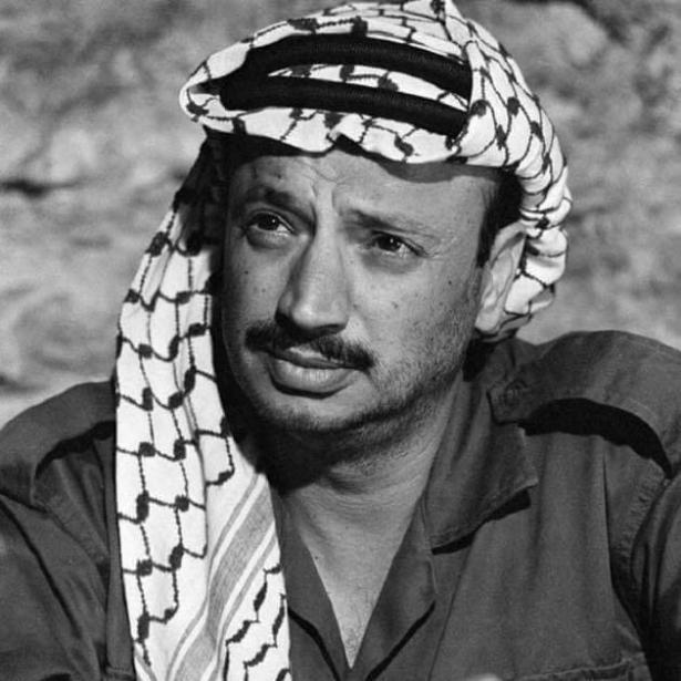 أبو عمّار.. محطّات أساسية في ذكرى غيابه الـ17