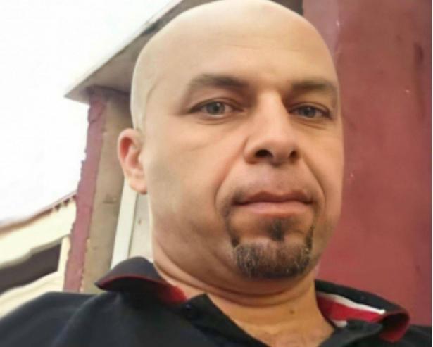 شقيقي محمود قُتل بدم بارد بسبب تصفية حسابات ليس لنا علاقة بها وترك وراءه اطفالًا معاقين