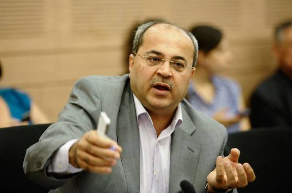 النائب احمد الطيبي للشمس : موقفنا من القانون سنحسمه في القاعة..