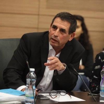 نائب وزير الامن الداخلي : تطبيق القانون لا يمكن أن يتم بدون التعاون مع كل الأطراف ذات التأثير في المجتمع العربي