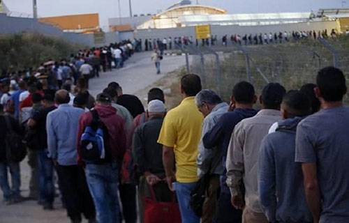 دخول العمال الفلسطينيين من خلال فتحات الجدار على طوله ابتداءً من ام الفحم لبير السكة