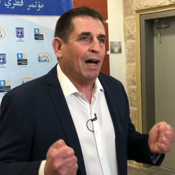 نائب وزير الامن الداخلي يوئاف سيجالوفيتش: سنعمل على إعادة الإمان في رهط وكل من يحمل السلاح مستهدف من قبل أجهزة الشرطة