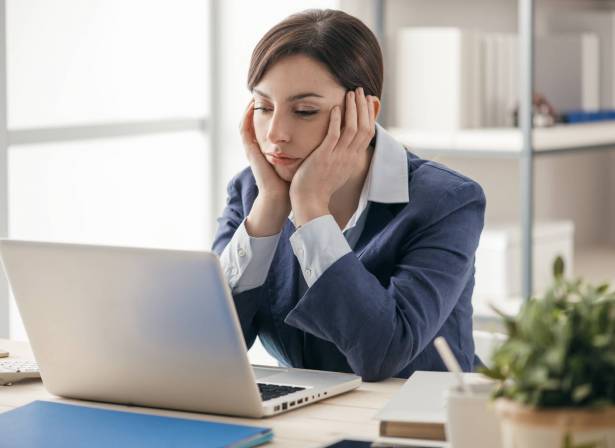 إليك أكثر 5 وظائف مللاً في العالم - هل وظيفتك بينها؟