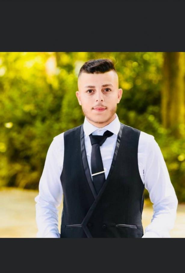صورة متداولة للشاب سعيد قدح (20 عامًا) على مواقع التواصل الإجتماعي