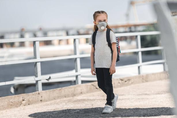 بحث علمي حكومي: توجد علاقة مباشرة بين التعرض لتلوث الجو في منطقة خليج حيفا والاصابة بالسرطان لدى صغار السن (حوار خاص)