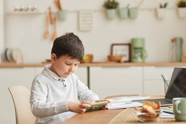 لماذا تشكل الألعاب الإلكترونية التي تتطلب دفعًا ماليًا خطورة علينا؟!