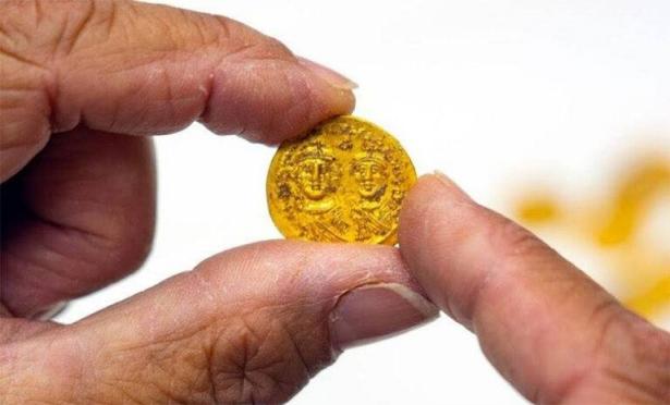 العثور على كنز في محمية البانياس