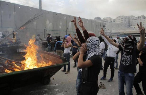 التوتر المُتصاعد بالضفة والقدس: إضراب وعمليات إطلاق نار في جنين ونابلس