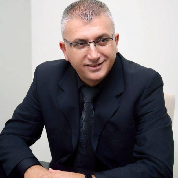 صورة لسهيل ملحم رئيس المجلس المحلي في جديدة المكر (فيسبوك) 