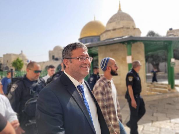 رفع مستوى الحراسة على 
