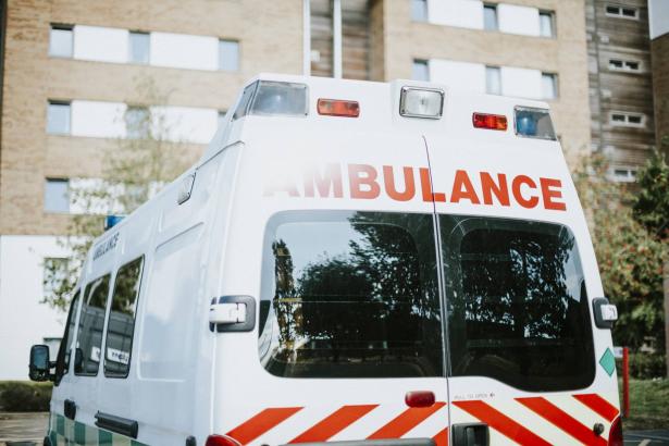 حادث طرق ذاتي في الناصرة يُسفر عن إصابة شاب
