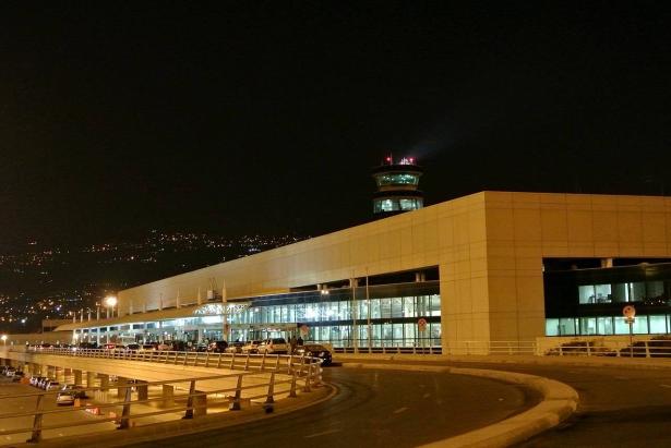 إسرائيل تهدد بضرب مطار بيروت بسبب الاشتباه بتهريب الأسلحة عبره