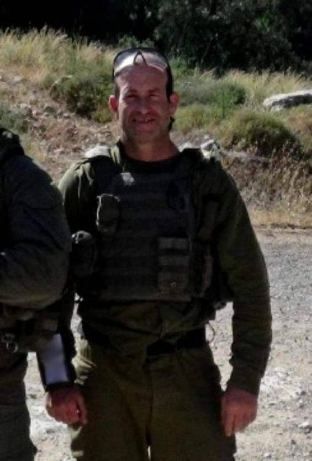 قوات الجيش الاسرائيلي تعتقل شاب (23 عامًا) من جنين بشبهة قتل الضابط نوعام راز
