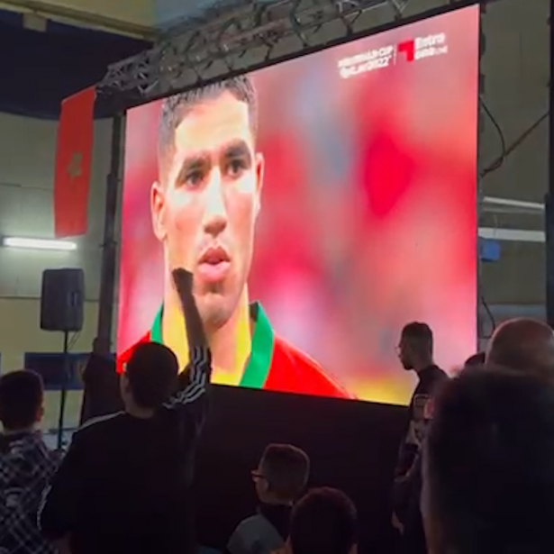 الجماهير العربية في كل العالم تحتفل بتأهل المغرب، ما تحليل هذا المشهد؟
