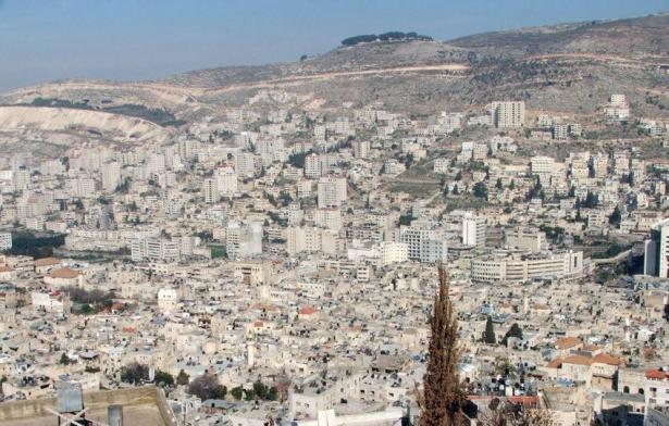 صورة جوية لمدينة نابلس - وويكيبيديا - 