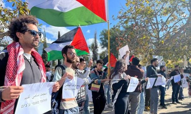 جامعة تل أبيب: وقفة ضد العدوان الإسرائيلي ومحاولة اعتداء على الطلاب