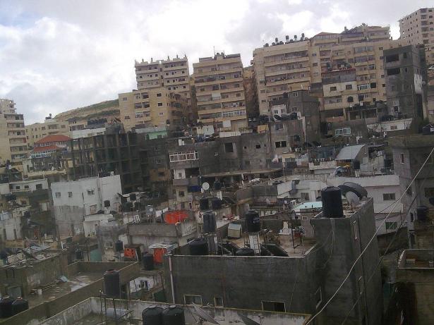هدم منشأة صناعية في مخيم شعفاط في القدس