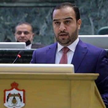 مطالبة أردنية عبر الشمس بالإفراج عن النائب عماد العدوان