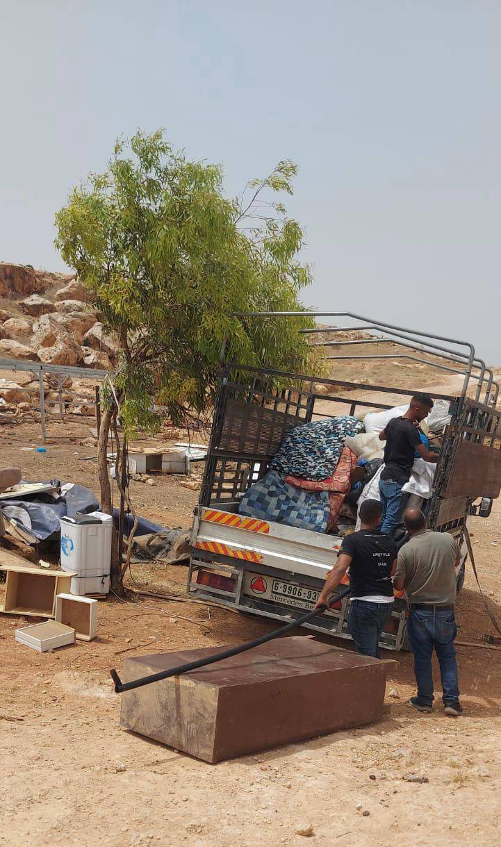 تهجير اخر سكان تجمّع 