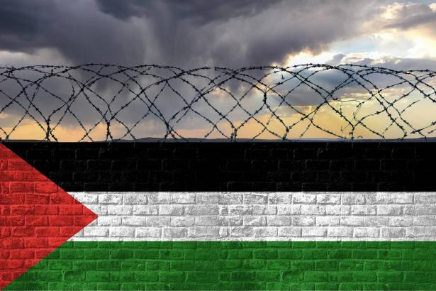 نصرةً للأسير وليد دقة: اضراب الأسرى في السجون الإسرائيلية