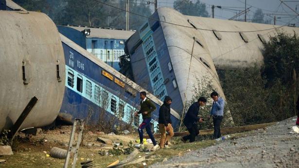 الهند: اصطدام قطار يودي بحياة 288 شخص ويٌصيب 850 آخرين