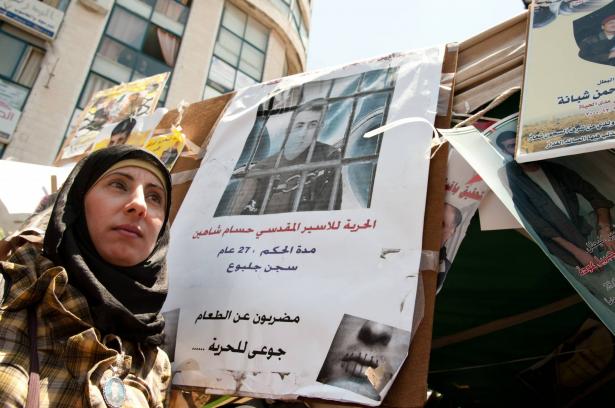 إضراب الأسرى في السجون الاسرائيلية، رفضًا لسياسة الإعتقال الاداري