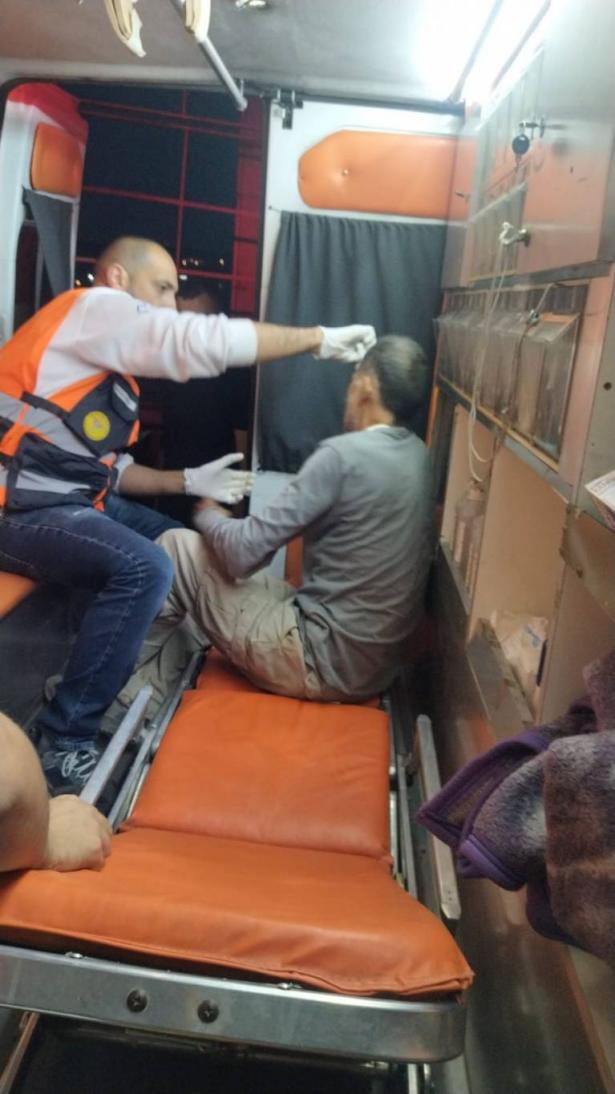 مستوطنون يهاجمون منازل  الفلسطينيين في حوّارة ومواجهات شرق رام الله