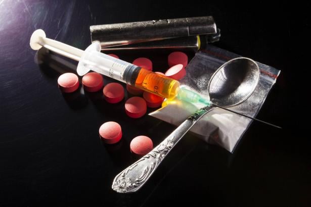 مشاكل استخدام المخدرات - مع الأخصائي النفسي علاء خروب