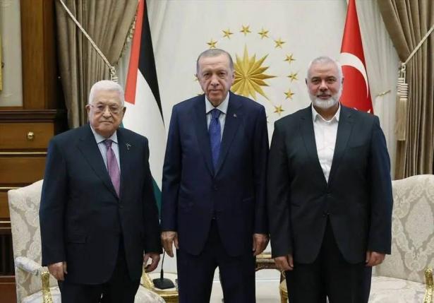 لقاء ثلاثي في تركيا بين أردوغان وعباس وهنية