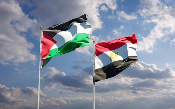 مصر تدعو الفصائل الفلسطينية لإنهاء الانقسام وتلبية طموحات الشعب الفلسطيني