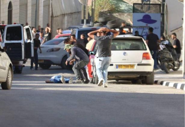 نابلس مواجهات وإصابات تزامنًا مع اقتحام قوات الجيش الإسرائيلي لبيتا