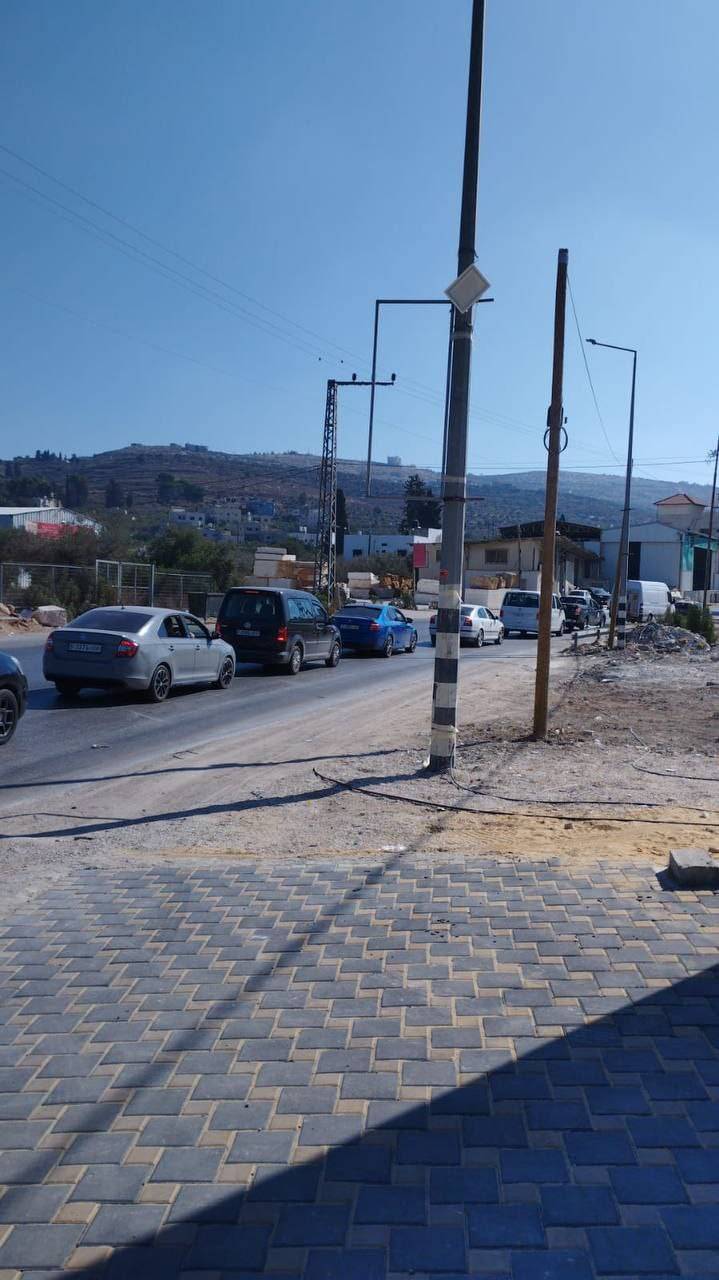 القوات الاسرائيلية تغلق مداخل نابس في اعقاب اطلاق النار على موقع عسكري