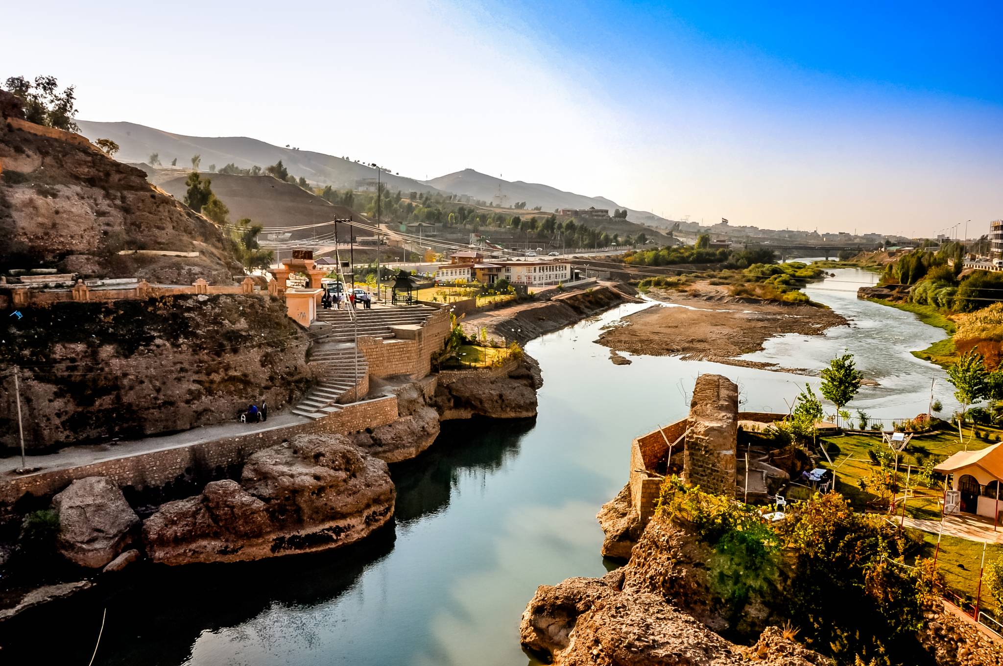 3 هزات أرضية تضرب العراق