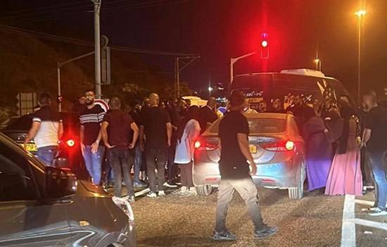 العشرات يشاركون في جنازة ضحية جريمة القتل آلاء جعو