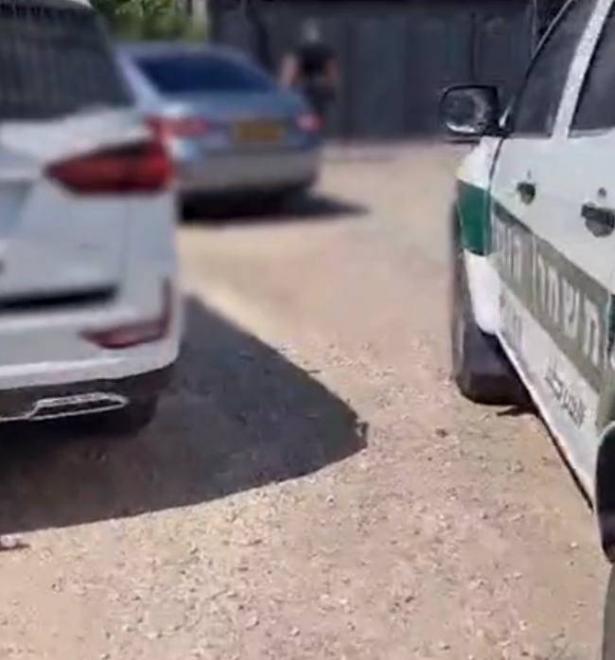 صورة من مكان اعتقال المشتبهين