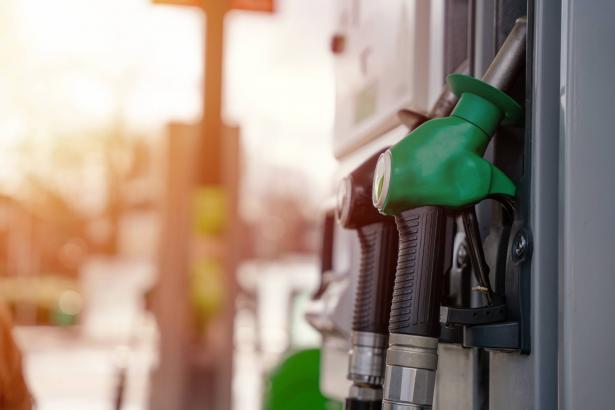أسعار النفط ستصل إلى 100 دولار للبرميل الشهر الجاري; هل سيرتفع سعر الوقود؟