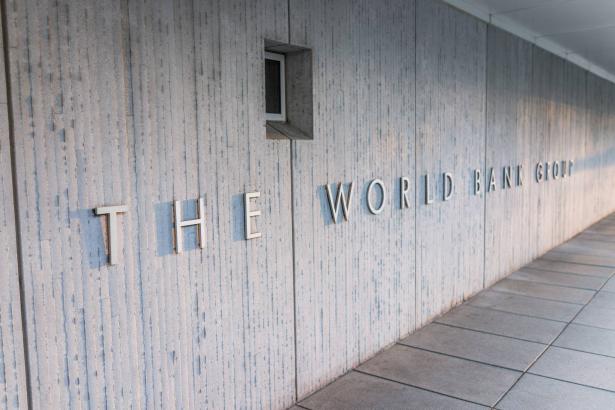 البنك الدولي يتوقع تباطؤا حادًا بنمو اقتصادات الشرق الأوسط في 2023