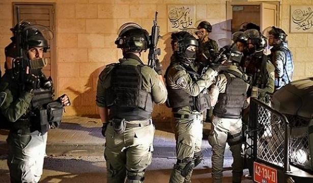 بشبهة التضامن مع حماس| اعتقال العشرات من  عدة مناطق وبينهم مرشح لرئاسة بلدية رهط