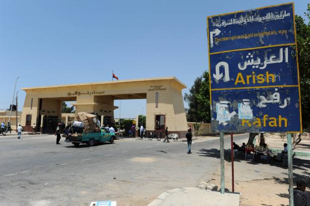 لبضع ساعات، معبر رفح سيفتح لإيصال المساعدات الإنسانية إلى غزة