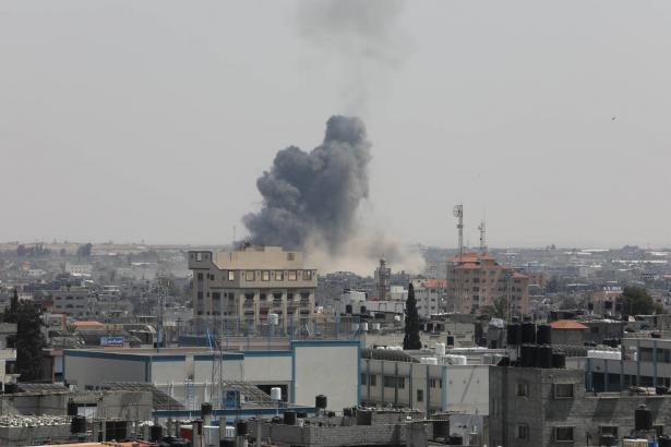 الحرب على غزة في يومها الـ29 | إسرائيل تستهدف المستشفيات وحصيلة الشهداء ترتفع إلى أكثر من 9000