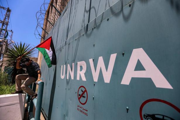منذ بداية الحرب.. الأونروا تعلن عدد القتلى من موظفيها في غزة