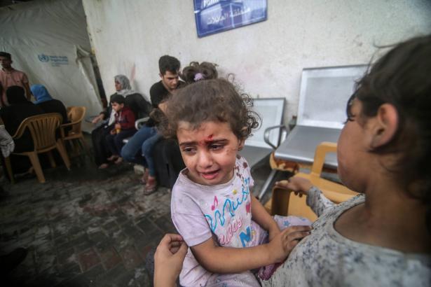 مفوض الأمم المتحدة لحقوق الإنسان: نحو 4800 طفل قتلوا في غزة خلال شهر