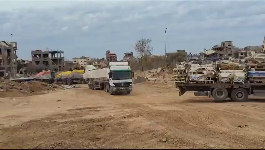 الهلال الأحمر الفلسطيني: 61 شاحنة مساعدات توجهت لشمالي غزة