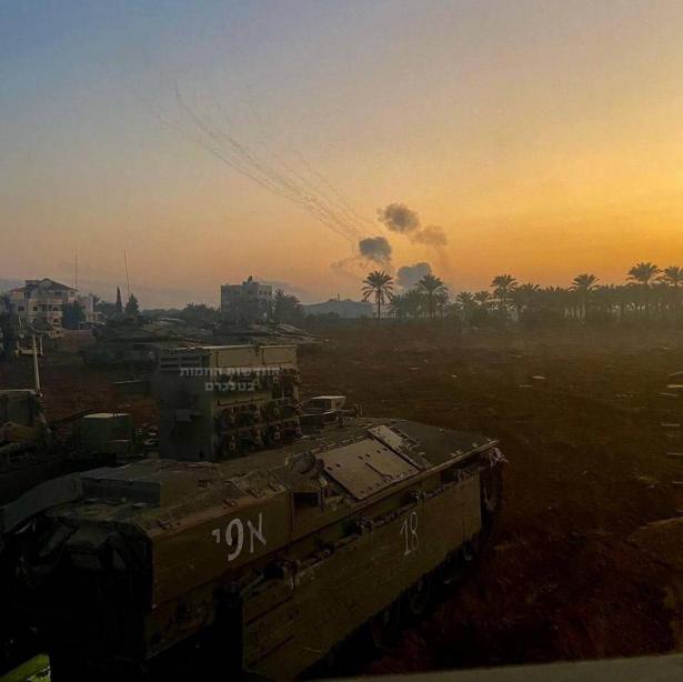 كتائب القسام تعلن استهداف 15 آلية إسرائيلية وقنص 6 جنود في غزة